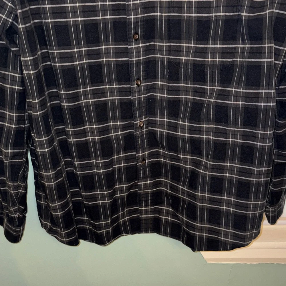 Eddie Bauer Plaid Button Down Shirt Men’s XL Black White Flannel Casual - Picture 3 of 8